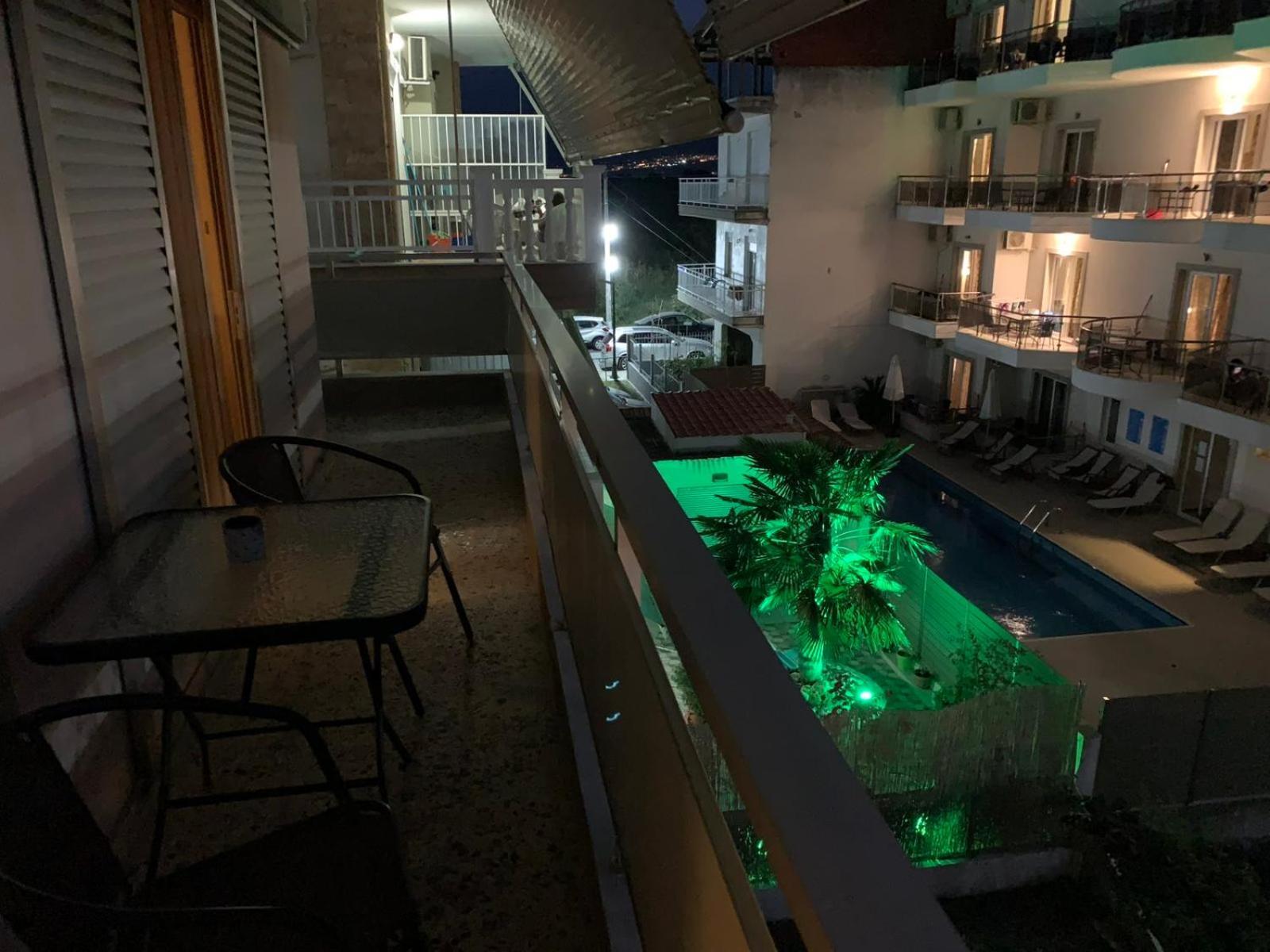 Nikol Apartments Olympiakí Aktí Esterno foto